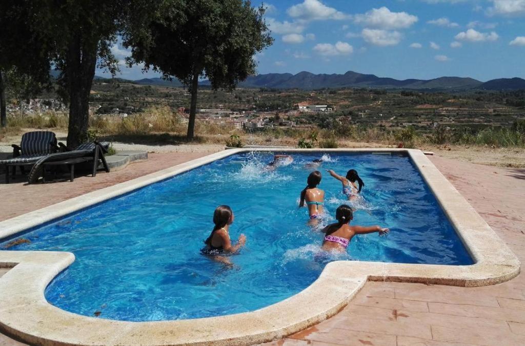 ホテル Rocaplana Club De Campo ビラ＝ルドーナ エクステリア 写真